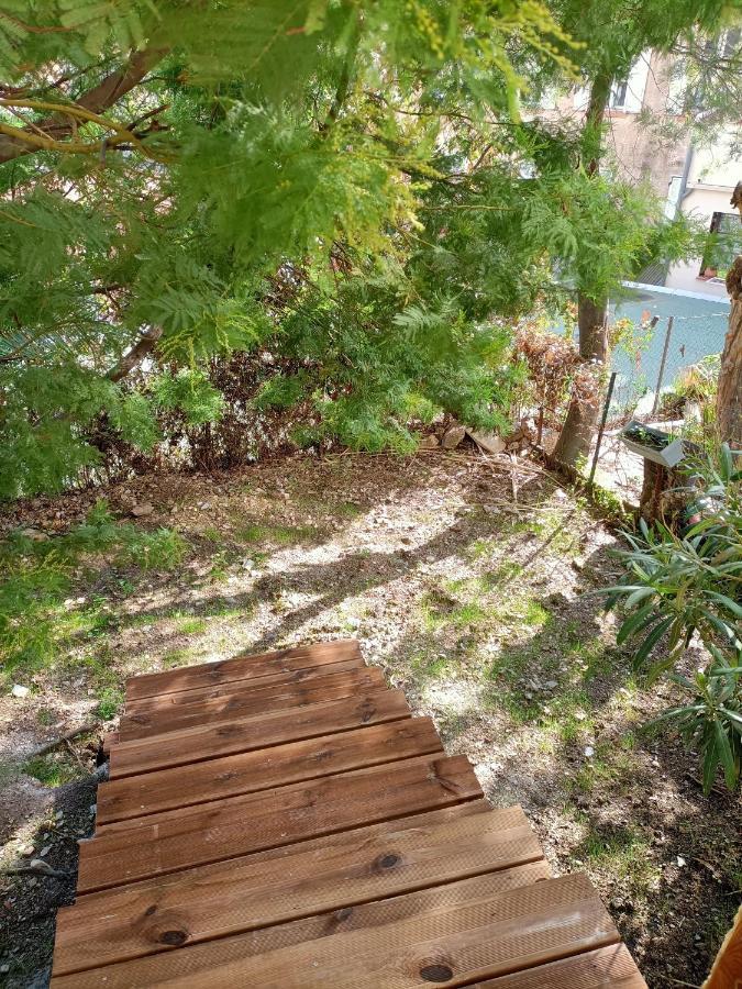 Appartement Proche Avec Terrasse Et Jardin Privatif