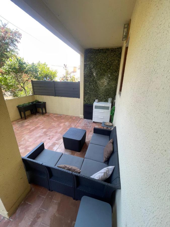 Proche Avec Terrasse Et Jardin Privatif * Hyeres